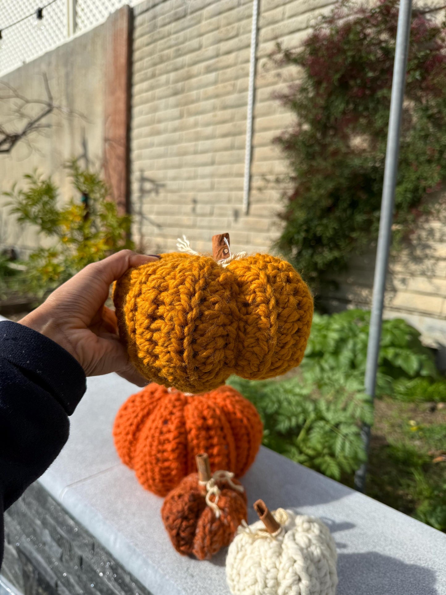 Cinnamon Stick Wool Pumpkin Plushie, Handmade, Pretty Decor, Fragrant
