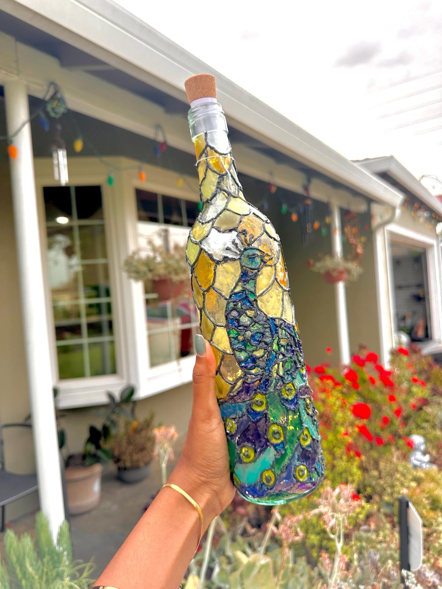 Stained Glass Wine Bottle Decor – Rechargeable Fairy Lights