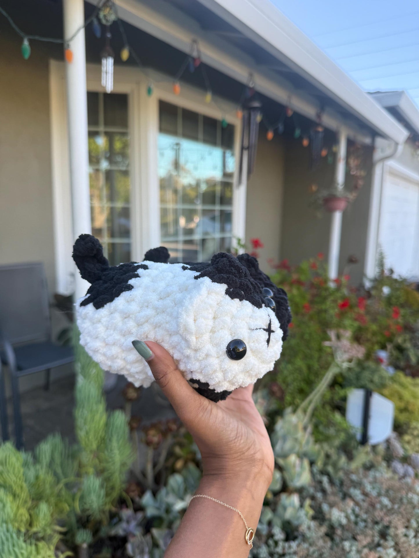 Mini Loaf Cat Plushie – Customizable Amigurumi Kitten